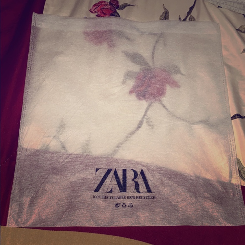 ZARA DUSTBAG